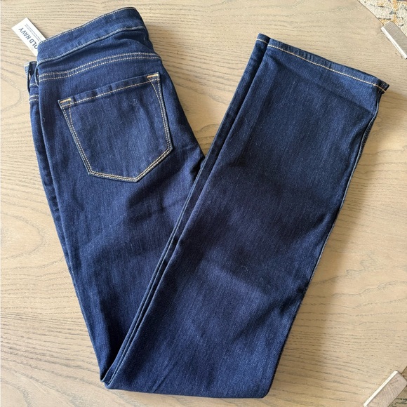 NWT- Old Navy Mid-Rise Boot Cut Jeans | Size 4 - Picture 2 of 3